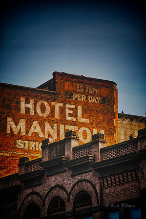 0110 Hotel Manitou