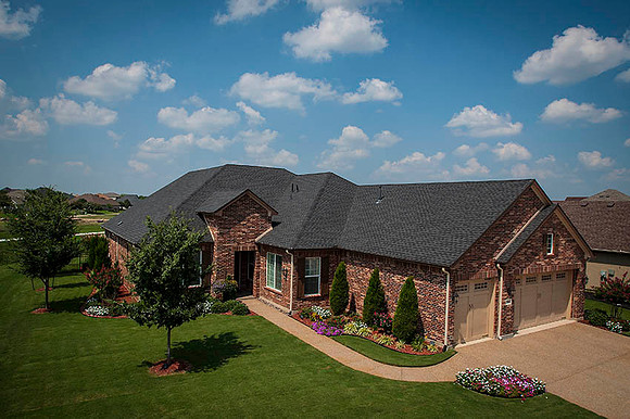 Low Elevation Aerial Photo(LEAP) of 8928 Crestview in Denton Texas